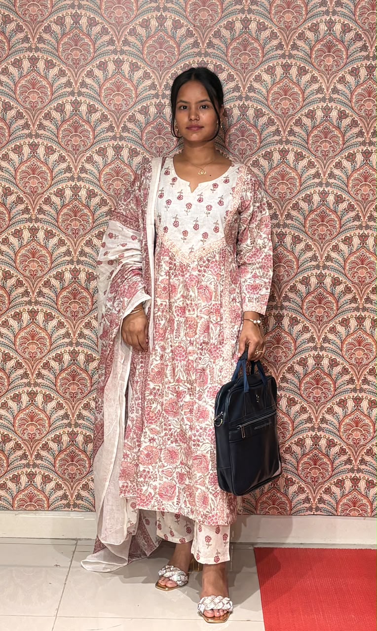 The Gulabi Block Print Cotton Set (Kurti, Pants & Dupatta)